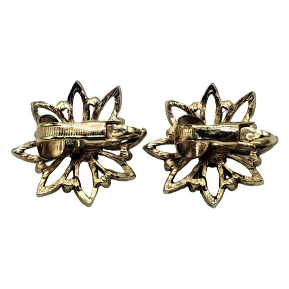 Vintage Gold Tone Flower Earrings Clip-On With Red Rhinestone Center Costume - Picture 6 of 6